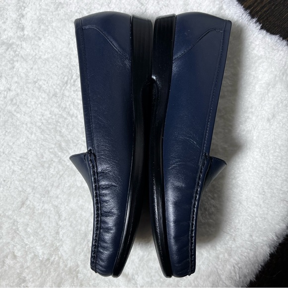 SAS Simplify Slip-On Loafer in Navy Size 11.5 Wide - Picture 7 of 14